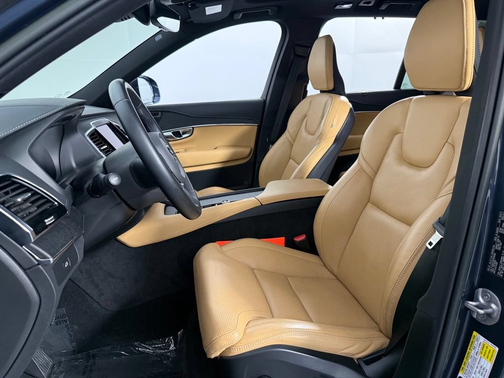 Used 2023 Volvo XC90 B6 Ultimate w/ Protection Package AWD/4WD image 5