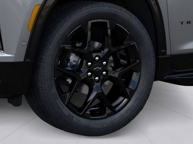 New 2026 Chevrolet Traverse RS w/ LPO, Floor Liner Package AWD/4WD image 9