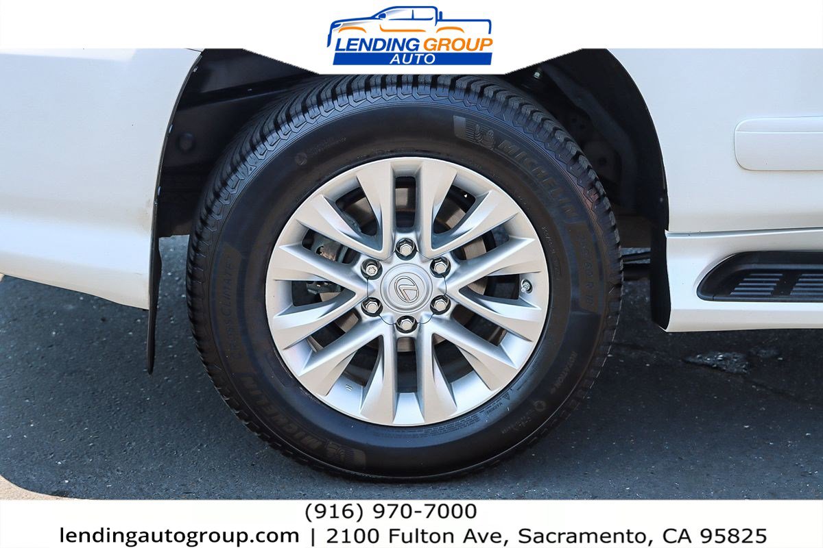 Used 2018 Lexus GX 460 Premium w/ Premium Package image 10