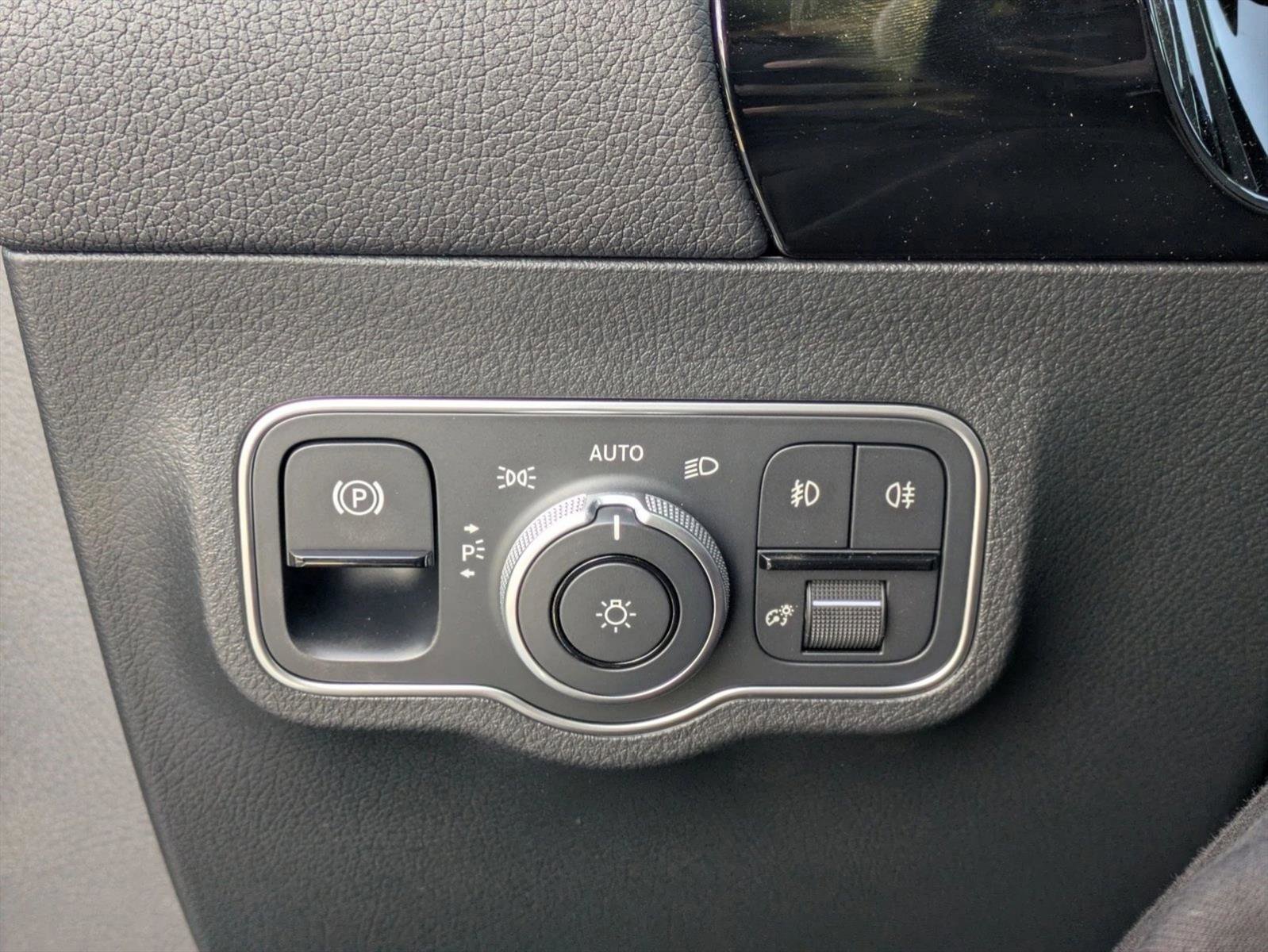 New 2026 Mercedes-Benz GLA 250 4MATIC image 18