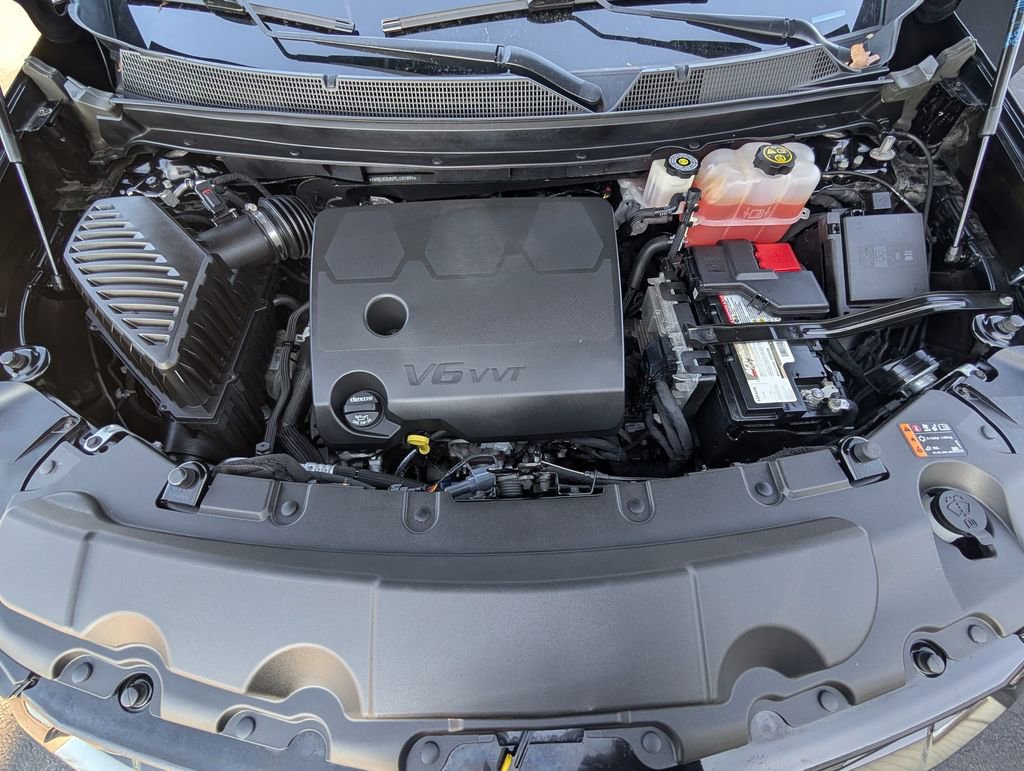 Certified 2023 Chevrolet Traverse RS image 8