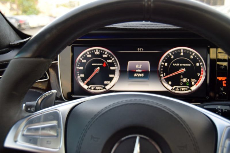 Used 2015 Mercedes-Benz S 63 AMG 4MATIC Coupe image 18