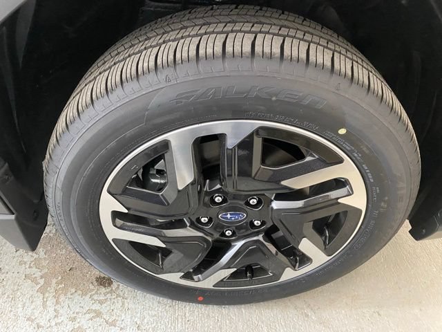 Used 2025 Subaru Forester Limited AWD/4WD image 4