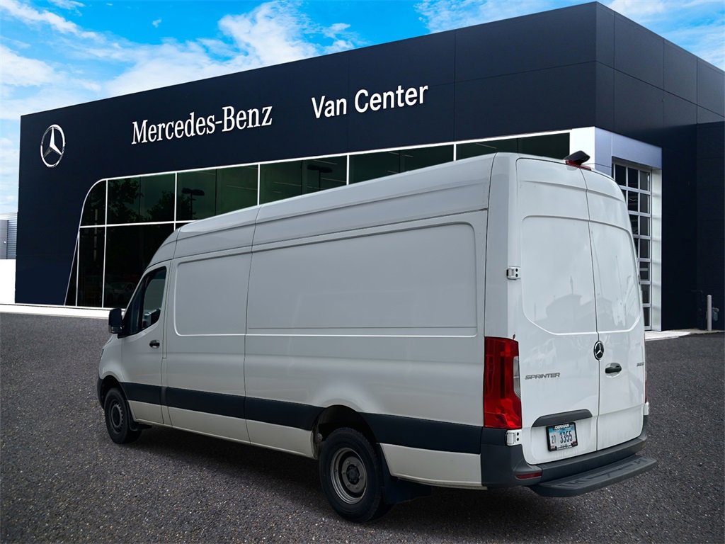 Used 2022 Mercedes-Benz Sprinter 3500 image 10