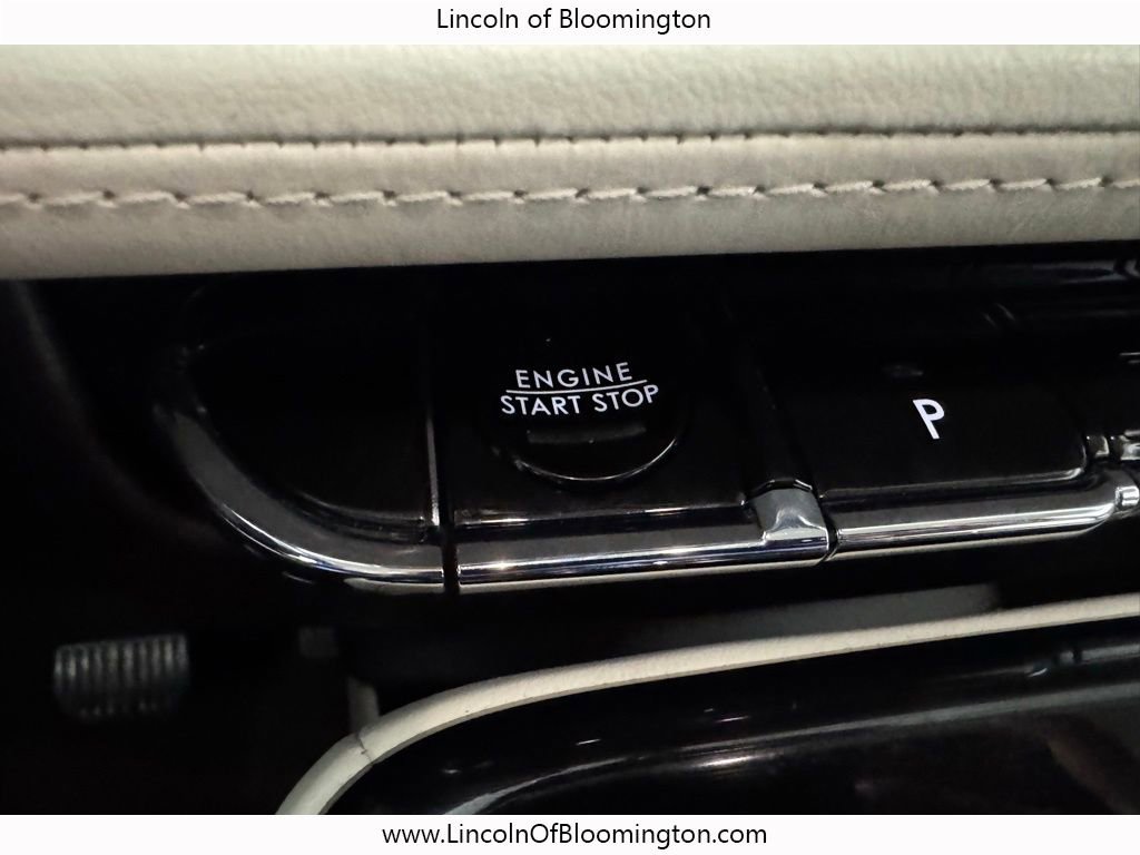 Used 2022 Lincoln Nautilus Black Label w/ Class II Trailer Tow Package AWD/4WD image 48