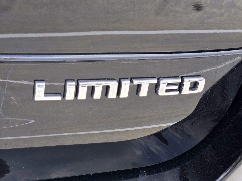 Used 2023 Jeep Grand Cherokee L Limited image 13