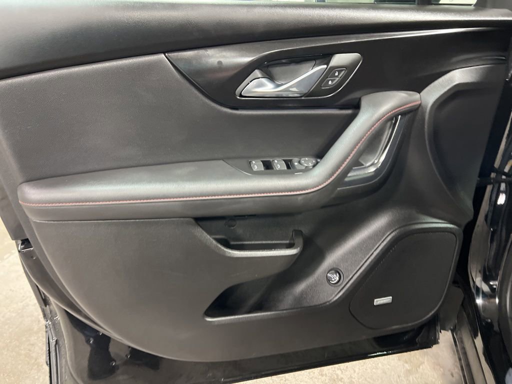 Used 2025 Chevrolet Blazer RS image 24