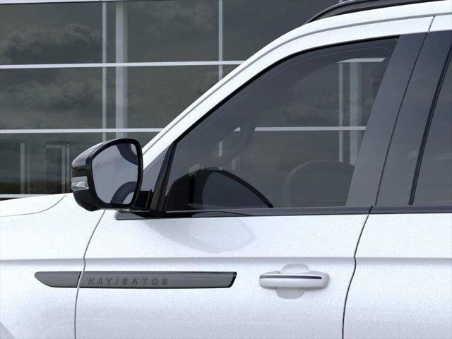 New 2025 Lincoln Navigator Reserve w/ Jet Appearance Package image 20