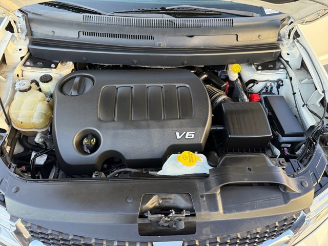 Used 2018 Dodge Journey SXT w/ Connectivity Group FWD image 18