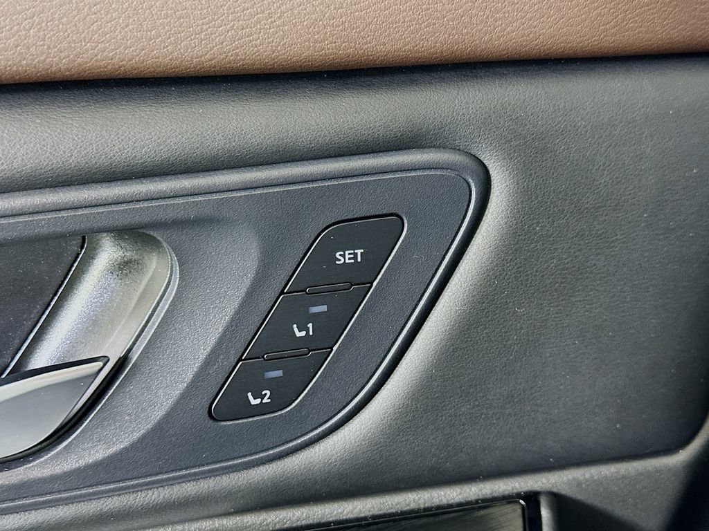 Used 2023 Nissan Rogue SL image 21