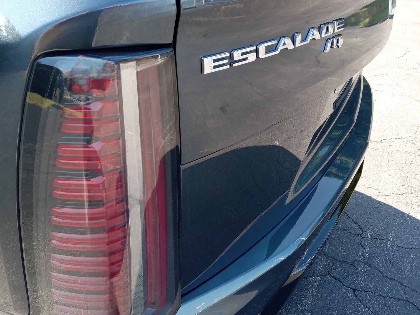 Used 2026 Cadillac Escalade IQ Sport 2 AWD/4WD image 8