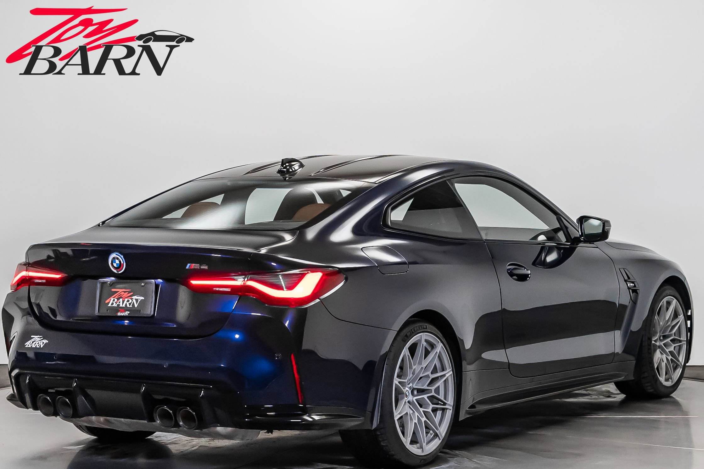 Used 2023 BMW M4 Coupe w/ Executive Package image 5