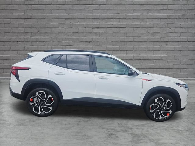 Used 2024 Chevrolet Trax RS w/ Sunroof Package FWD image 7