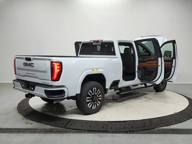 New 2026 GMC Sierra 2500 Denali Ultimate AWD/4WD image 15