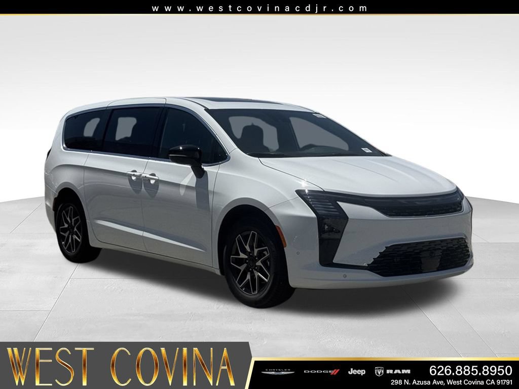 New 2027 Chrysler Pacifica Limited FWD image 5