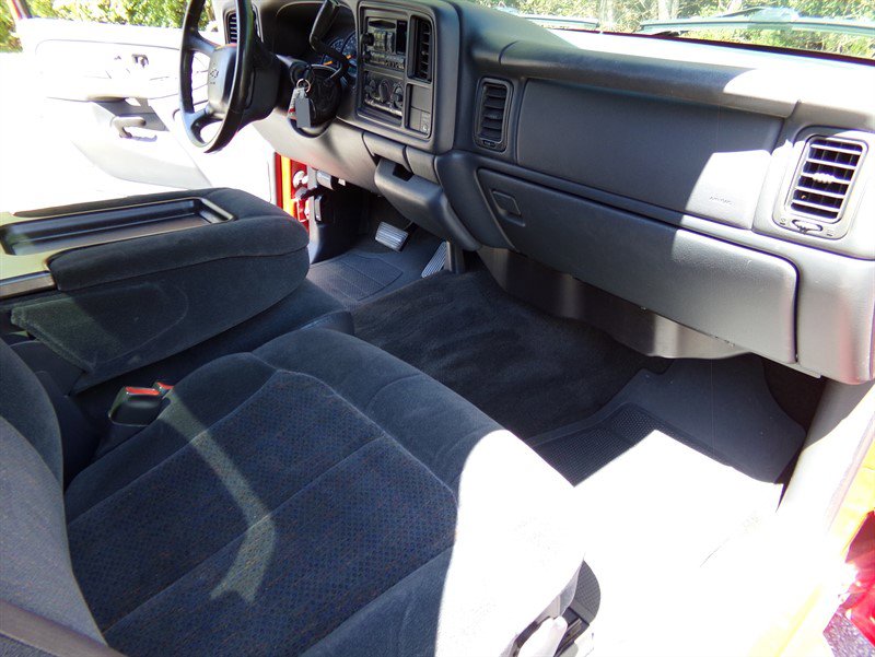 Used 2000 Chevrolet Silverado 1500 LS w/ Off-Road Chassis Pkg image 25