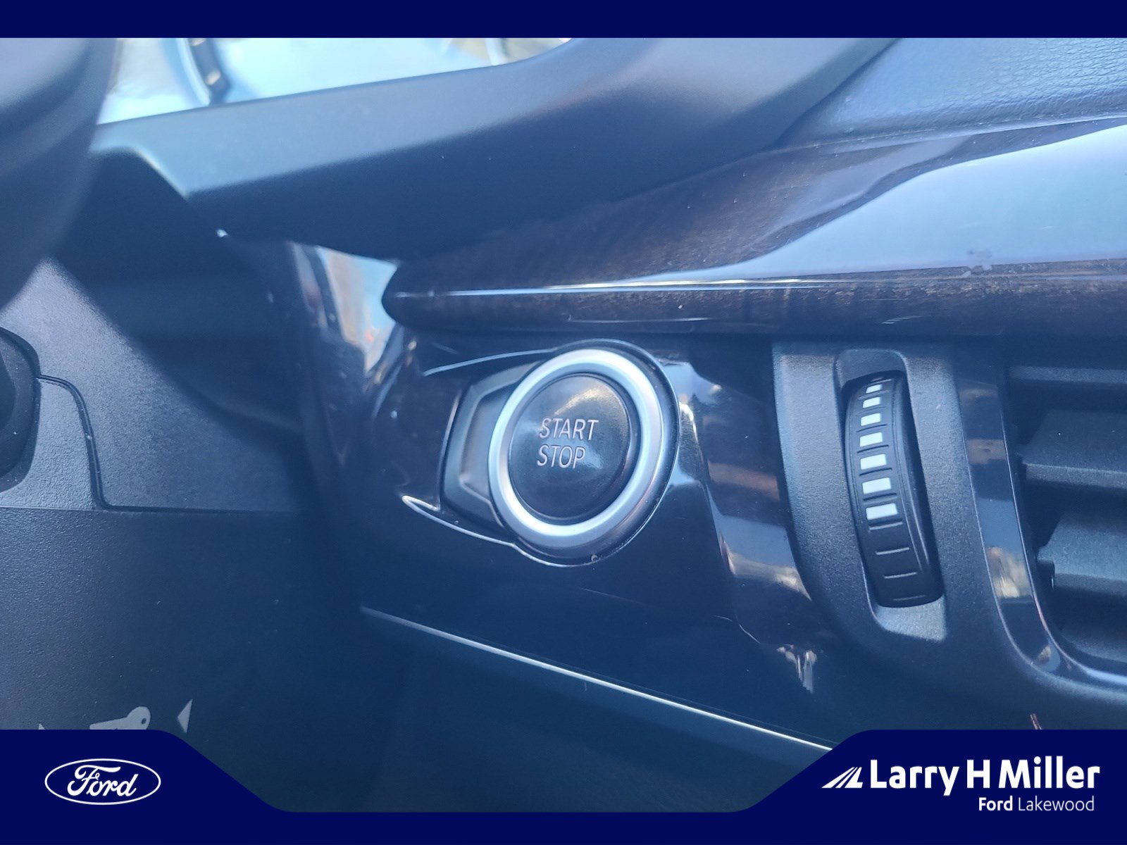 Used 2017 BMW X5 xDrive40e image 29