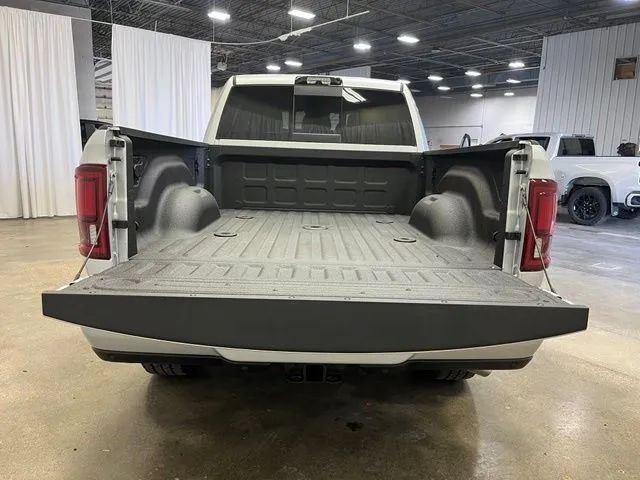 New 2026 RAM 2500 Laramie w/ Night Edition AWD/4WD image 10