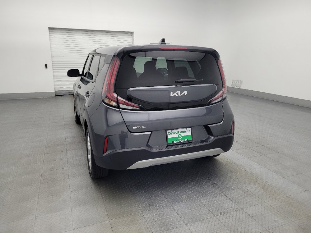 Used 2023 Kia Soul LX w/ LX Technology Package image 6