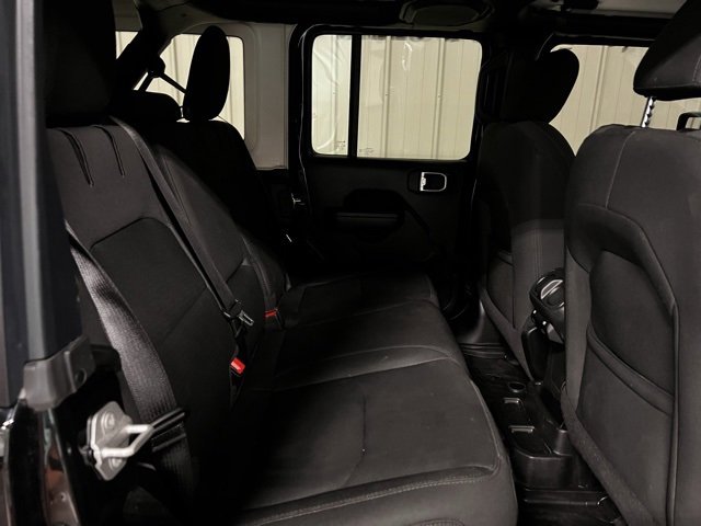 Used 2023 Jeep Wrangler Unlimited w/ Cold Weather Group image 20