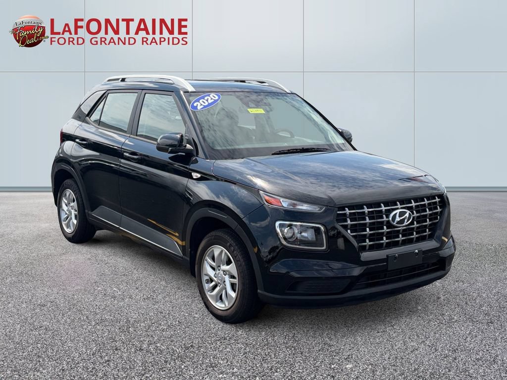Used 2020 Hyundai Venue SEL FWD image 3