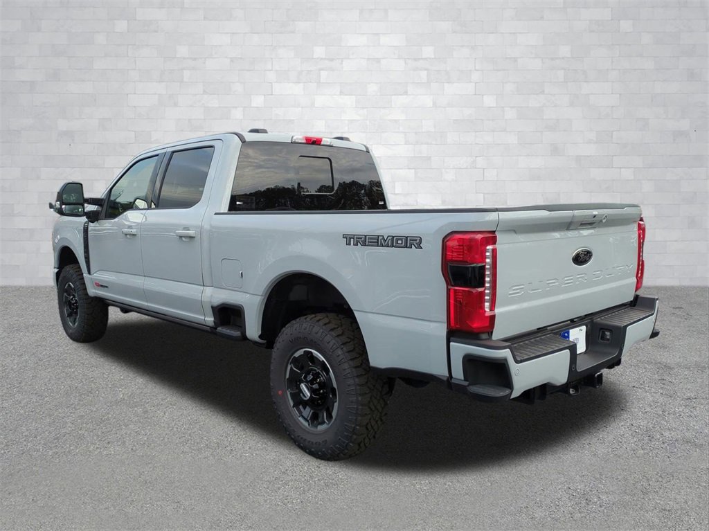 New 2026 Ford F250 4x4 Crew Cab Super Duty image 6