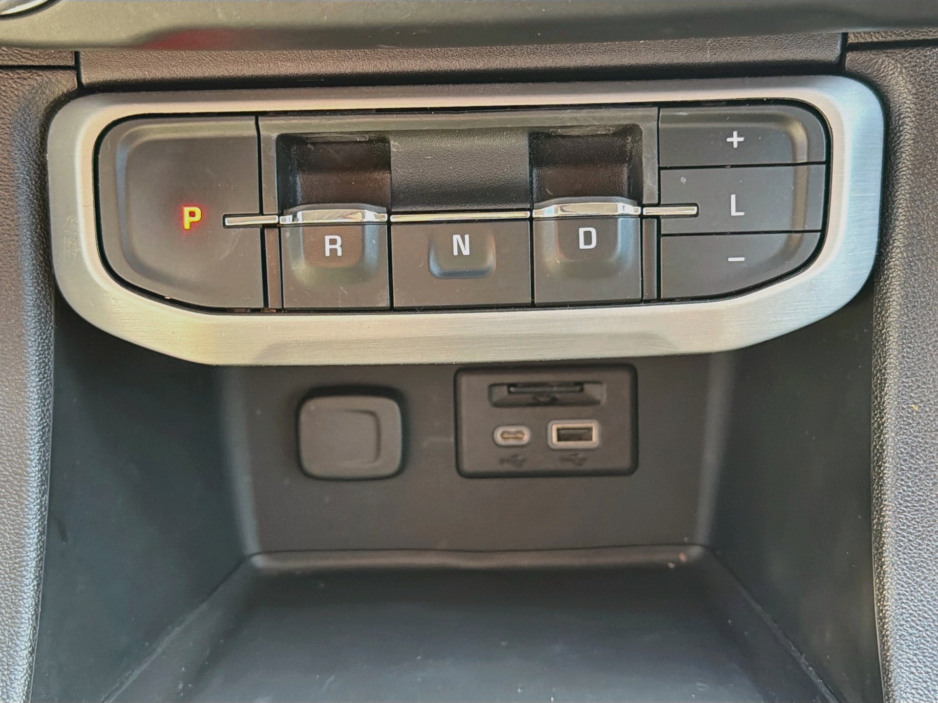 Used 2023 GMC Acadia SLT AWD/4WD image 20