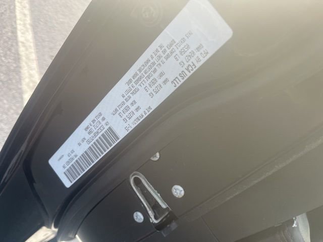 Used 2015 Chrysler 300 Limited w/ Driver Convenience Group image 12