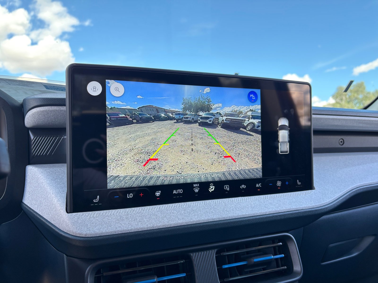 New 2025 Ford Maverick XLT w/ XLT Luxury Package image 29