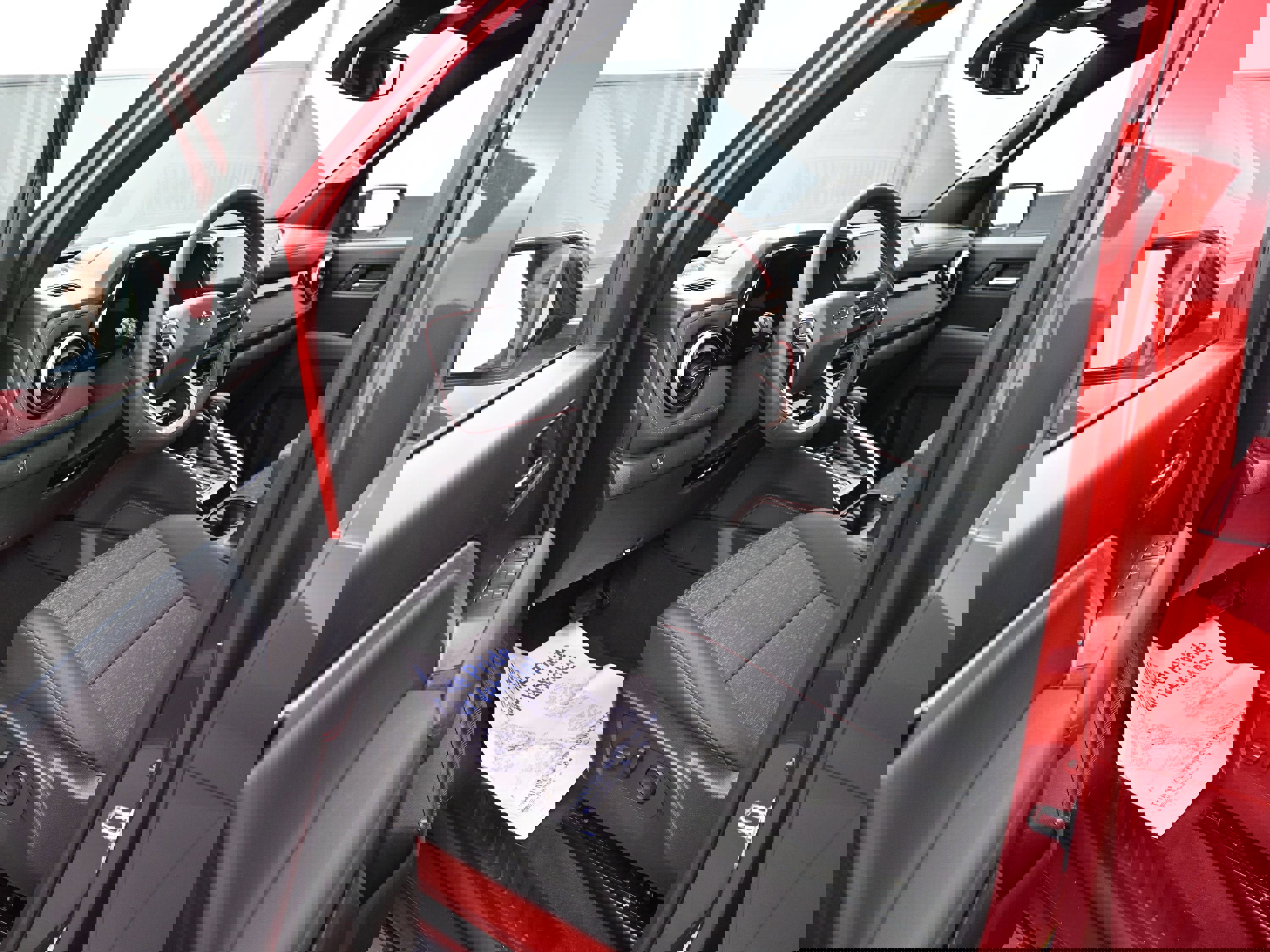 Used 2024 Chevrolet Colorado Z71 w/ Z71 Convenience Package 2 image 9