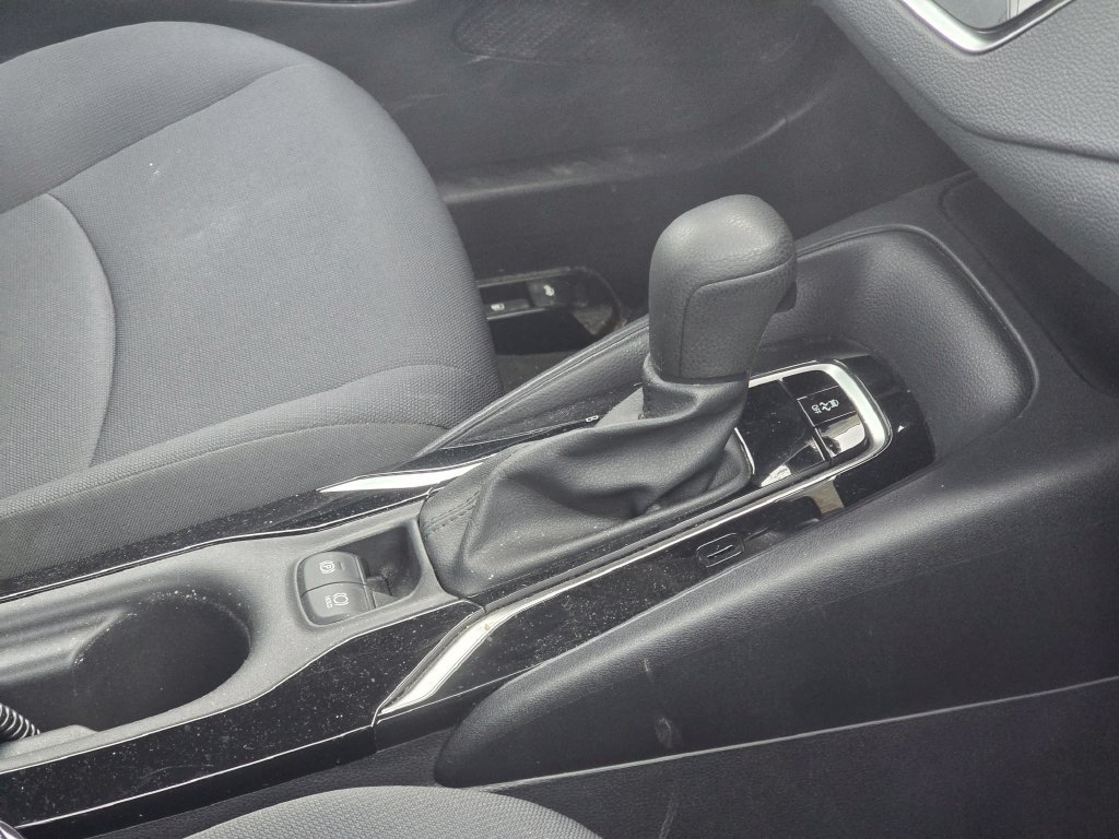 Certified 2022 Toyota Corolla LE w/ Carpet Mat Package (TMS) FWD image 15