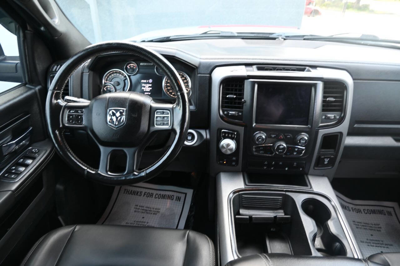 Used 2018 RAM 1500 Rebel w/ Ram 1500 Black Rebel Group AWD/4WD image 15