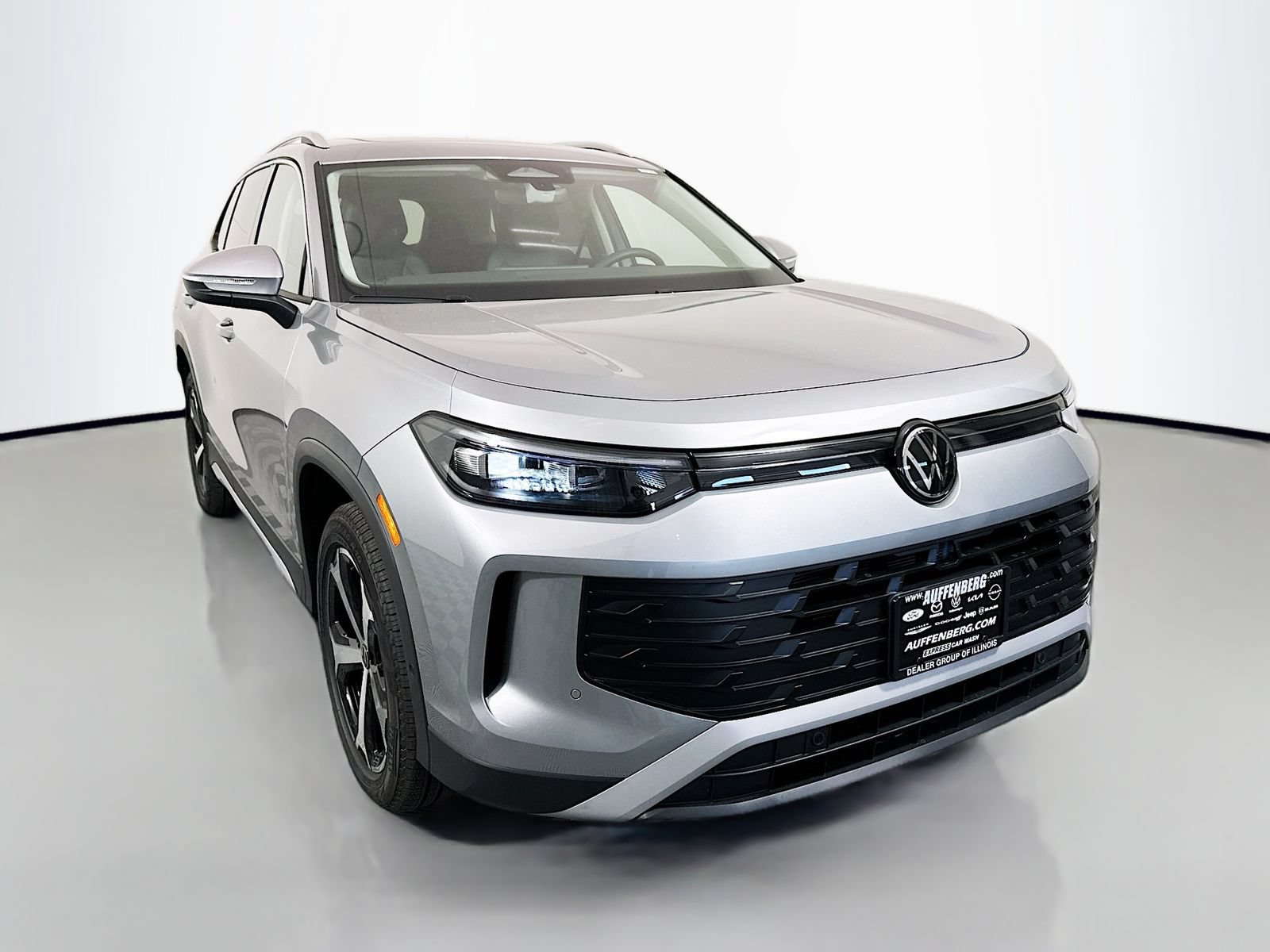New 2026 Volkswagen Tiguan SE