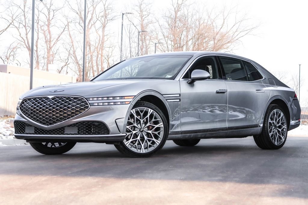Used 2025 Genesis G90 3.5T image 2