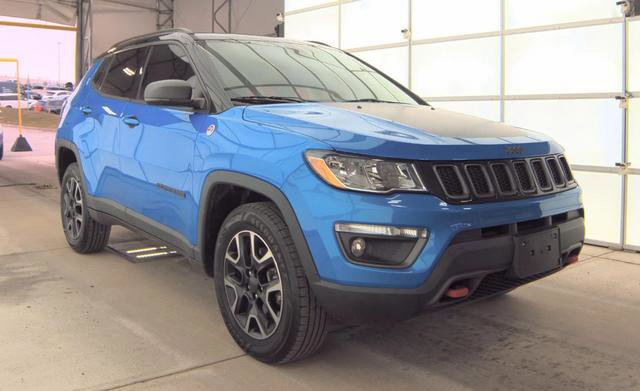 Used 2019 Jeep Compass Trailhawk w/ Cold Weather Group image 1