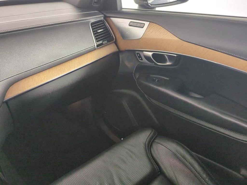 Used 2018 Volvo XC90 T6 Inscription w/ Convenience Package image 20