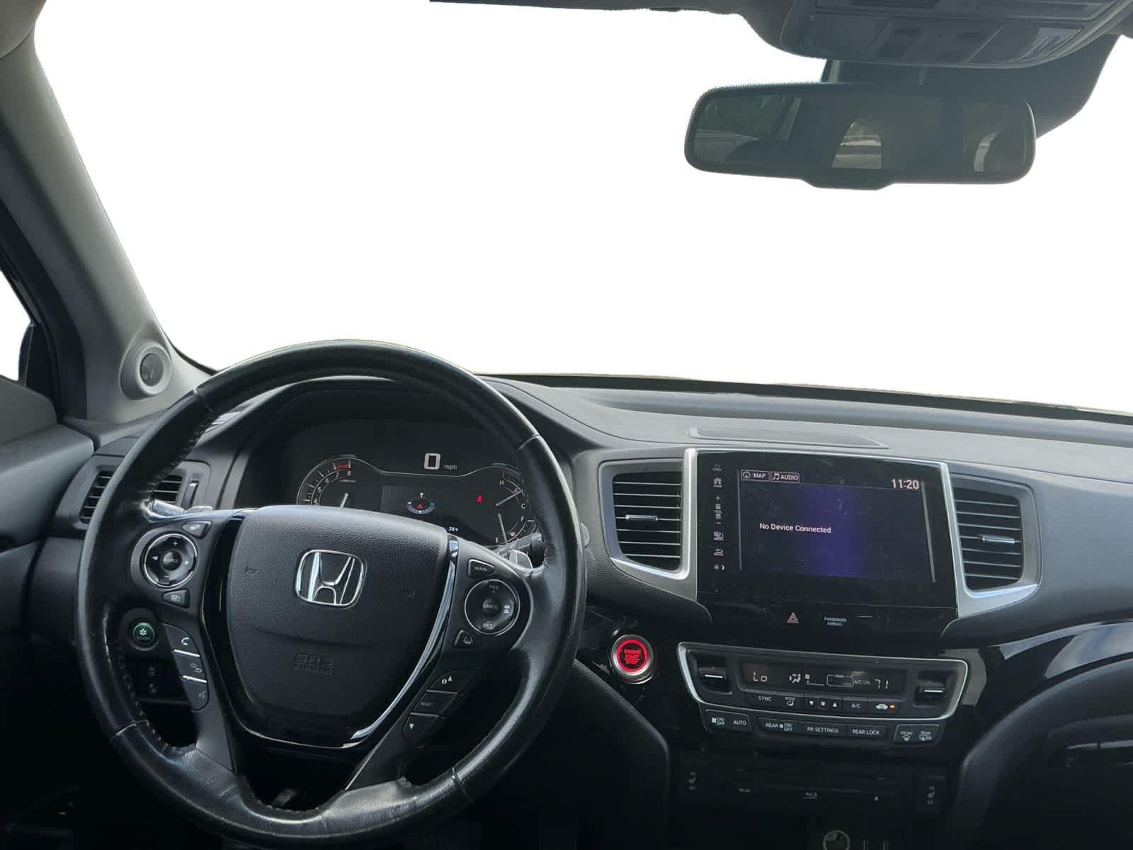 Used 2018 Honda Pilot Touring image 10