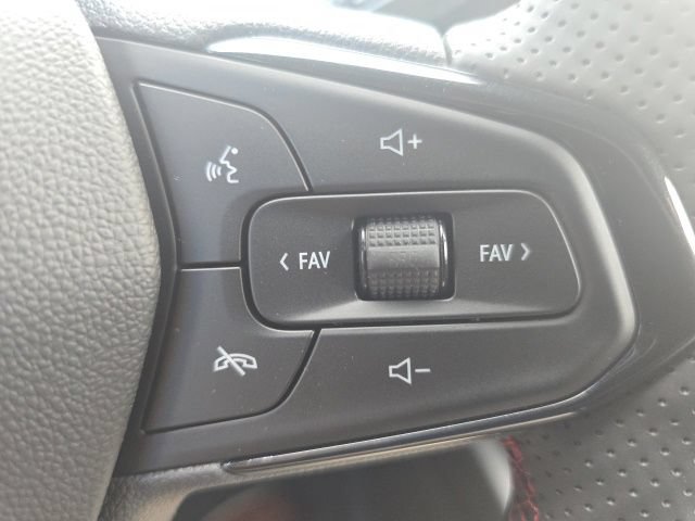 New 2026 Chevrolet Trax RS w/ Driver Confidence Package FWD image 21