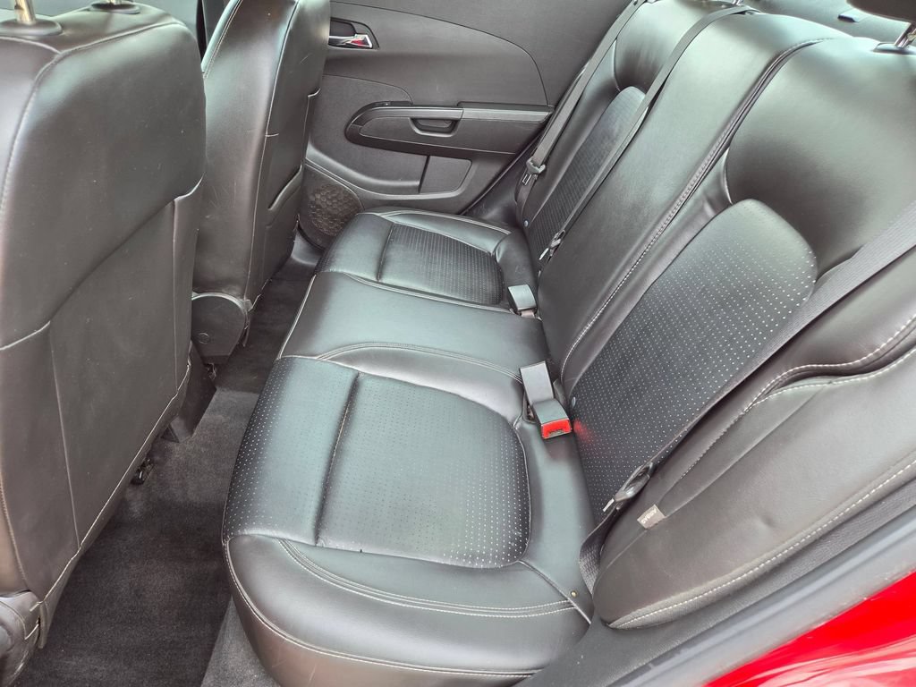 Used 2018 Chevrolet Sonic Premier FWD image 26