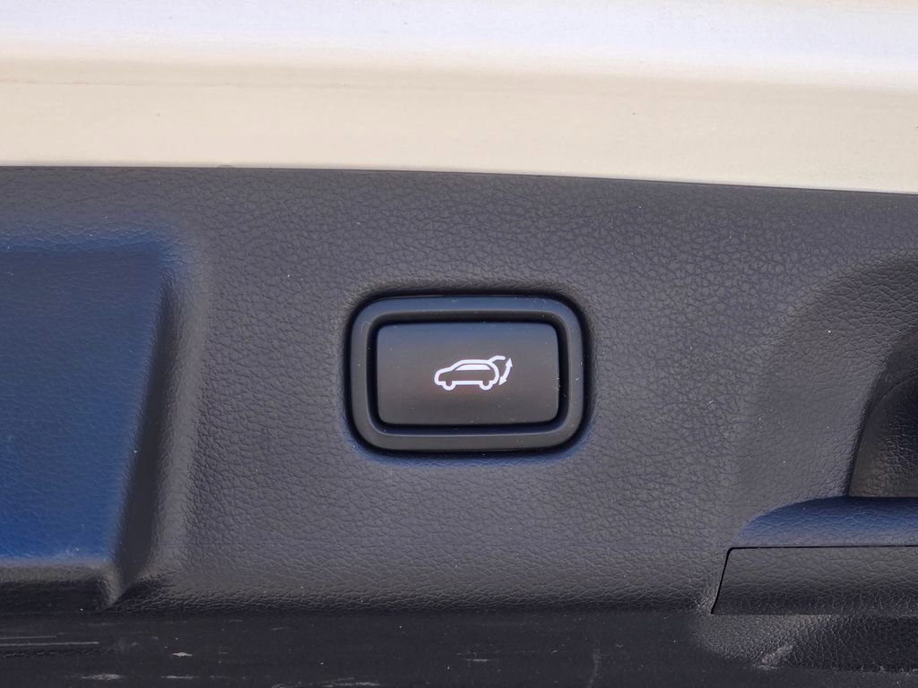 Used 2023 Hyundai Palisade SEL image 25