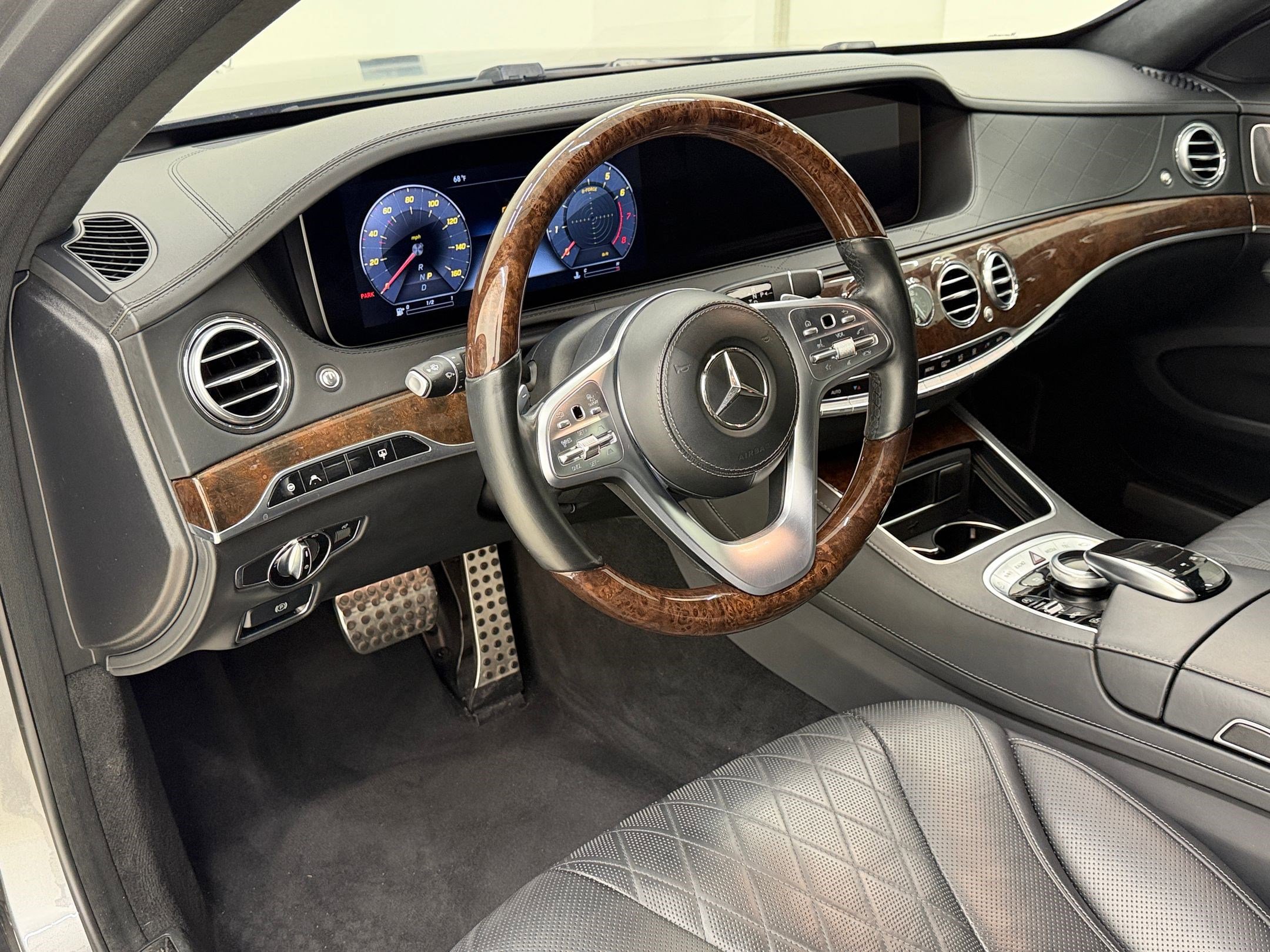 Used 2018 Mercedes-Benz S 560 4MATIC Sedan image 4