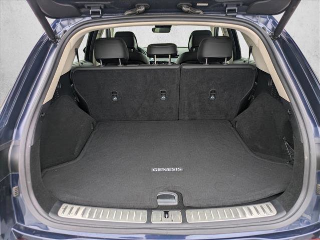 Used 2022 Genesis GV70 2.5T w/ Advanced Package image 6