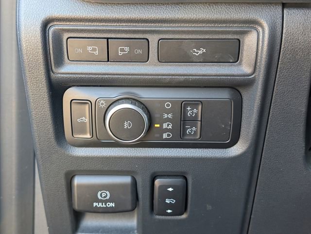 Used 2022 Ford F150 Lariat w/ Max Trailer Tow Package image 22