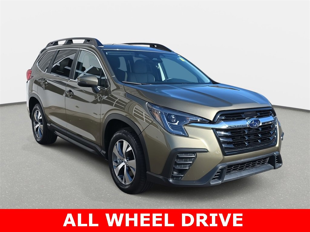 Used 2023 Subaru Ascent Premium w/ Convenience Package image 3