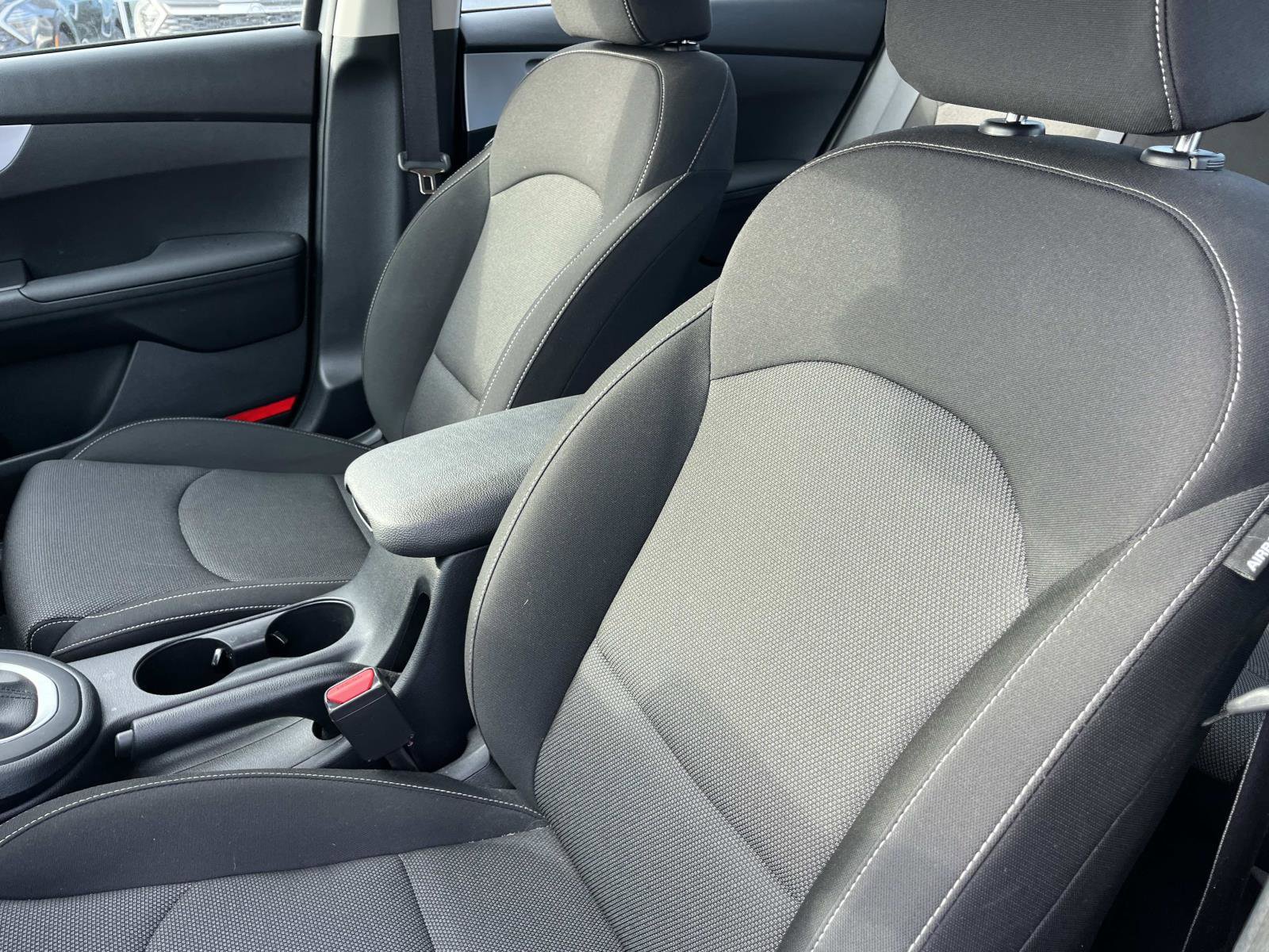 Certified 2024 Kia Forte LXS w/ LXS Technology Package image 25