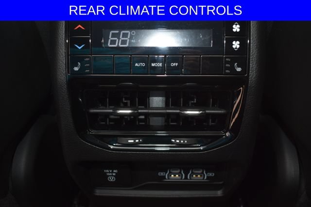 Used 2023 Jeep Grand Cherokee L Limited AWD/4WD image 7