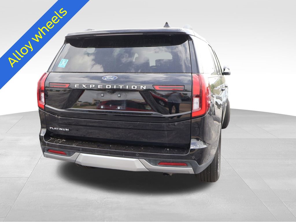Used 2025 Ford Expedition Platinum AWD/4WD image 18