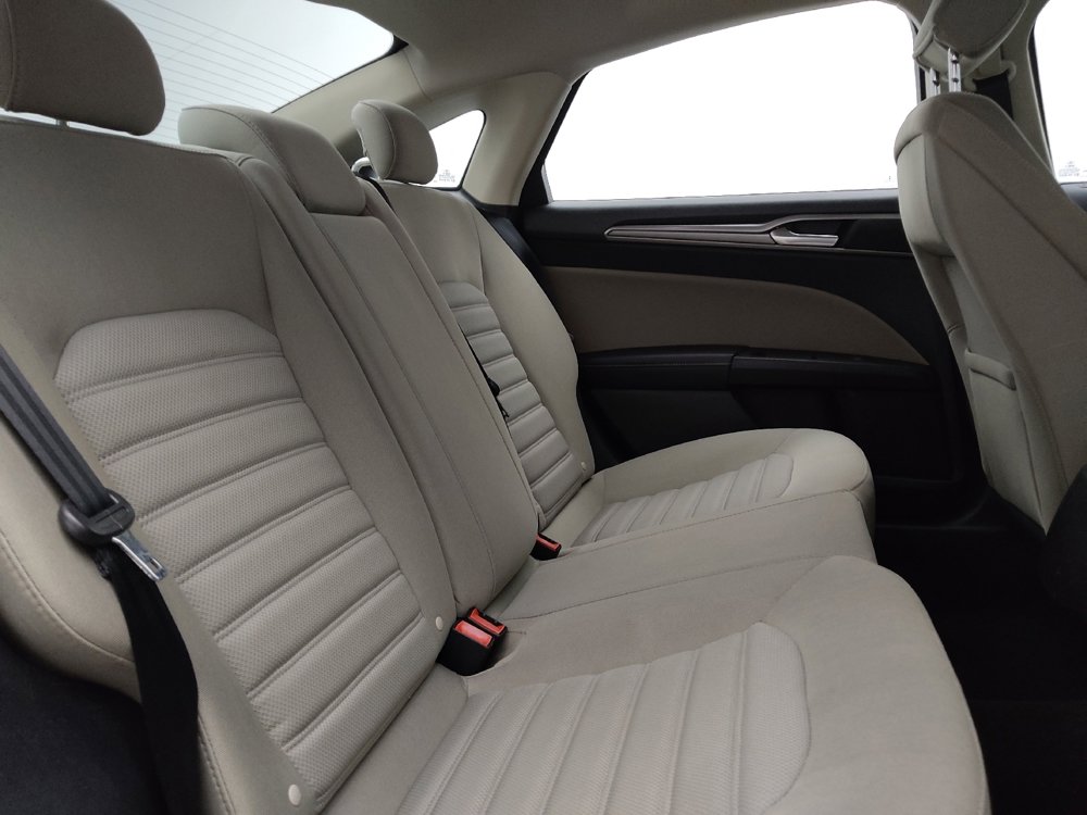 Used 2018 Ford Fusion S FWD image 19