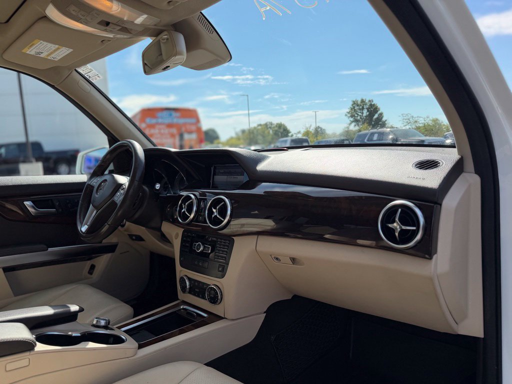 Used 2014 Mercedes-Benz GLK 250 BlueTEC 4MATIC image 9