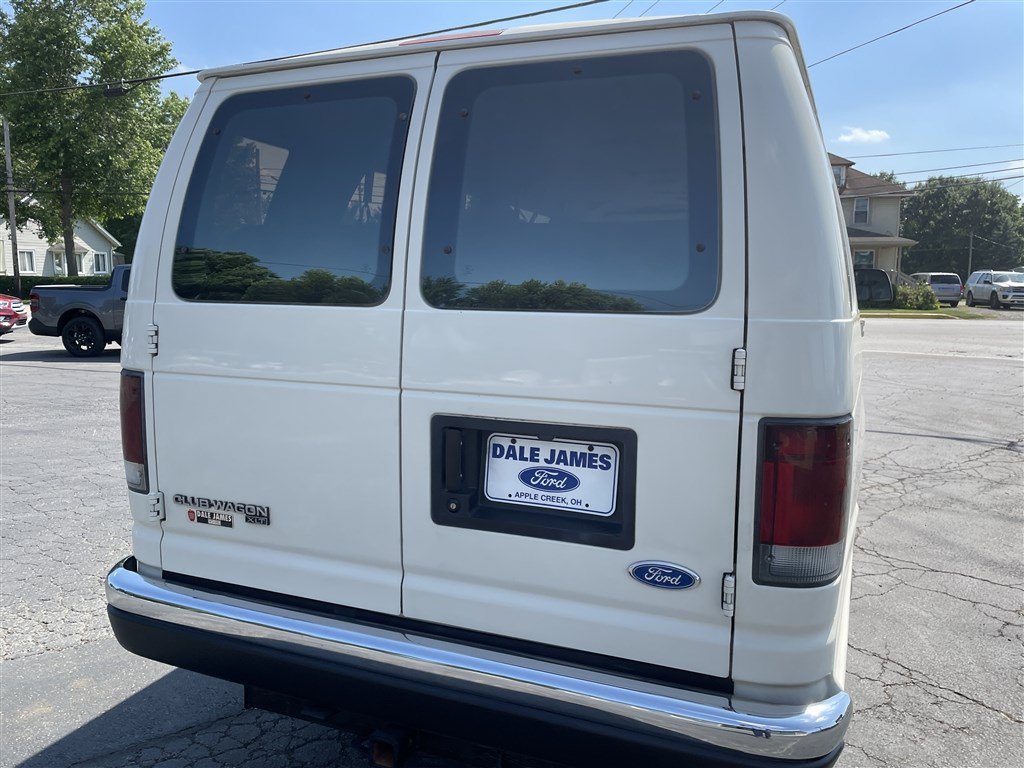 Used 1996 Ford E-350 and Econoline 350 Club Wagon RWD image 5